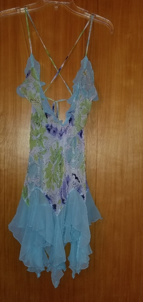Victoria's Secrets vintage sheer nighhtie - Picture 2 of 5
